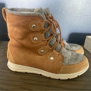 Sorrel boots size 8.5
